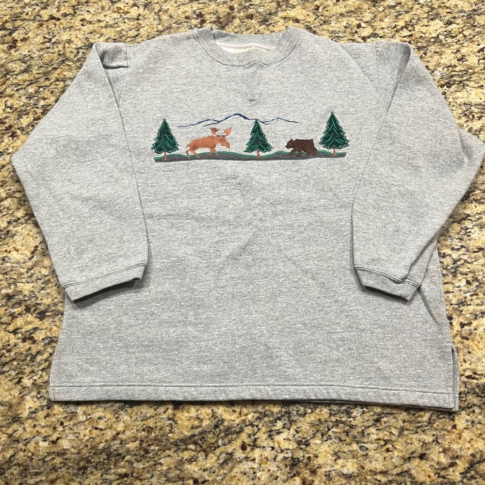Studio Works & Co Womens Gray Moose Bear Embroidered Sweatshirt Size M Forest
